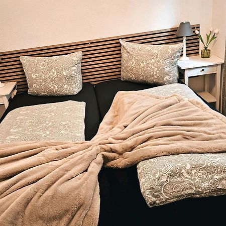 Ferienwohnung 辛斯海姆 外观 照片