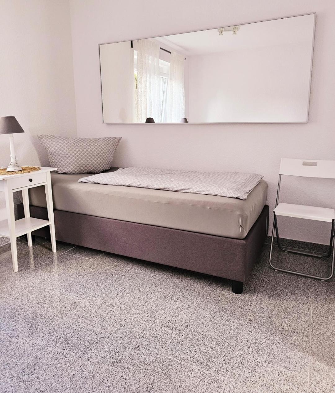 Ferienwohnung 辛斯海姆 外观 照片